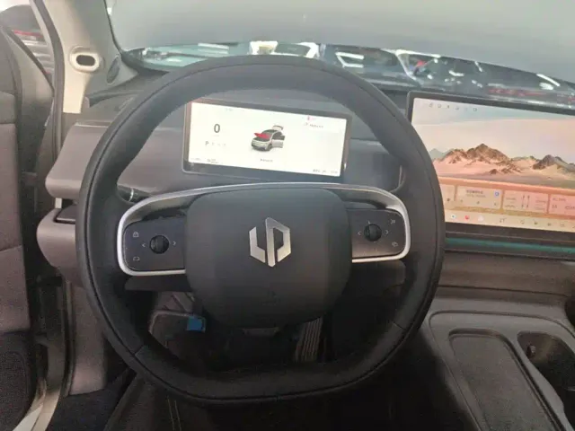Leapmotor C10 — Фото автомобиля 10