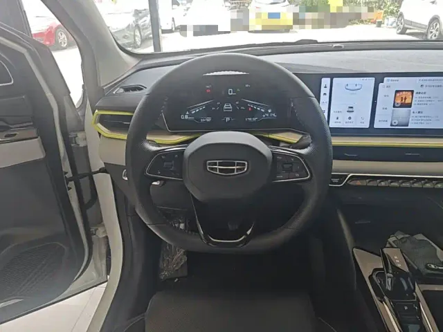 Geely Binyue — Фото автомобиля 10