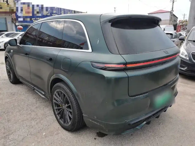 Li Auto L8 — Фото автомобиля 4