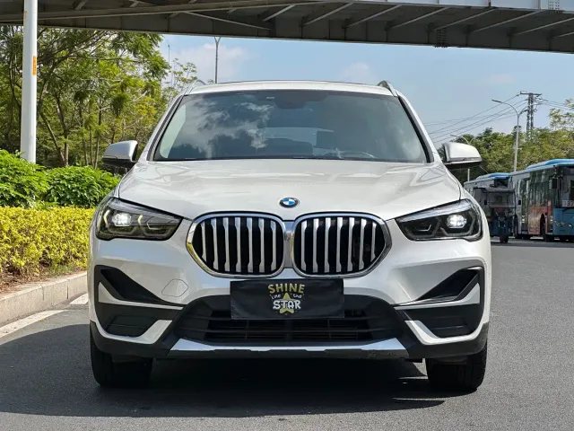 BMW X1 — Фото автомобиля 2
