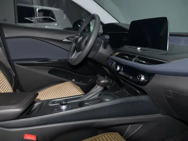 Buick Velite 6 — Фото автомобиля 10