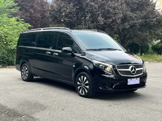 Mercedes-Benz Vito 2023 2.0T Elite 7-Seater — Фото автомобиля 8