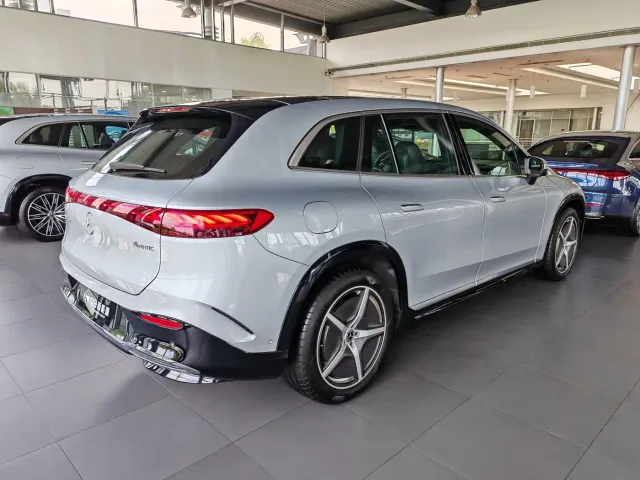 Mercedes-Benz EQS SUV — Фото автомобиля 4