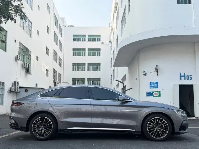BYD Han 2022 DM-i 121KM Prestige — Фото автомобиля 3