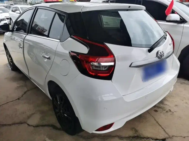 Toyota Vios FS — Фото автомобиля 4