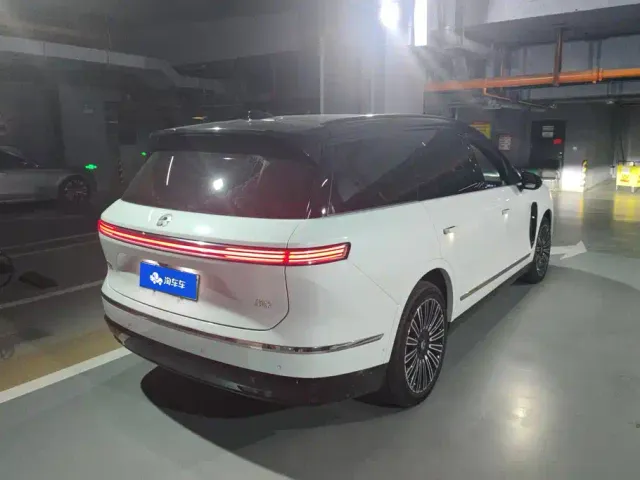 Nio ES8 — Фото автомобиля 3