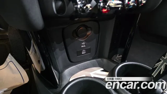 MINI Cooper — Фото автомобиля 30