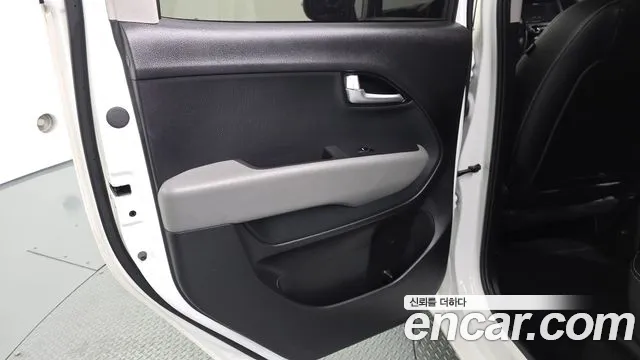Kia RAY Новый Kia Ray Prestige — Фото автомобиля 24