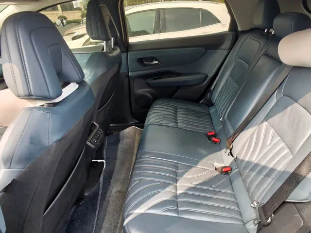 Nissan Ariya — Фото автомобиля 5