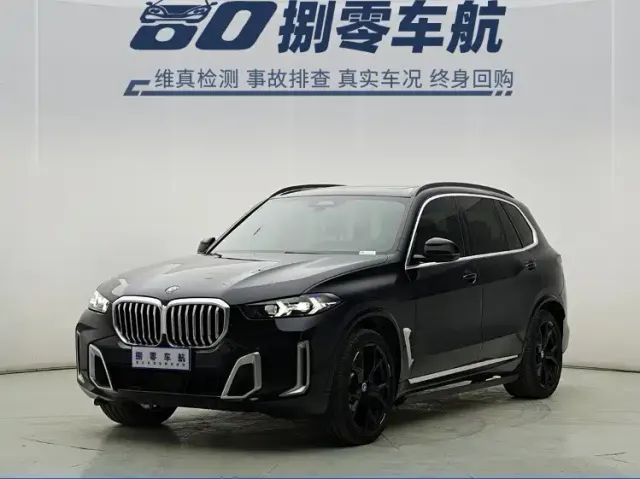Фотография автомобиля — BMW X5