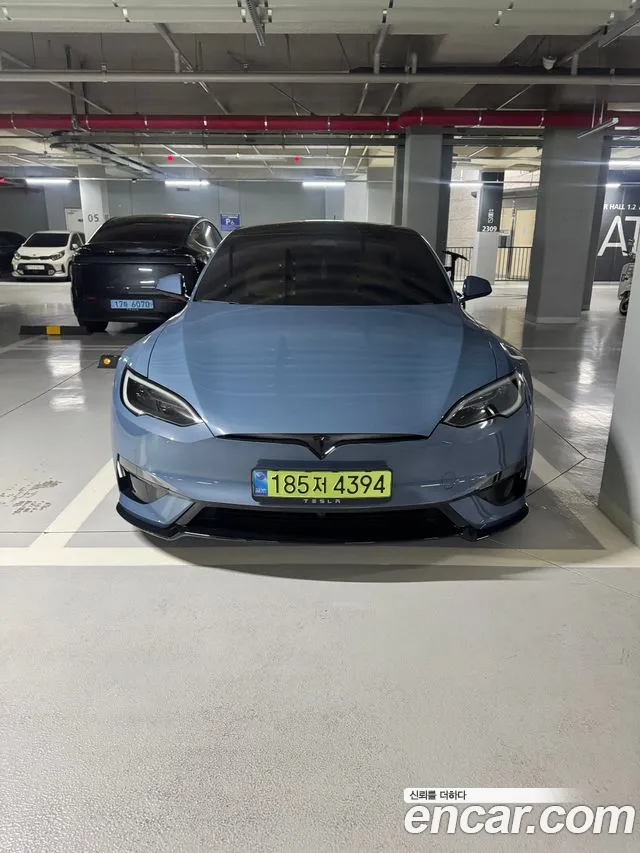 Фотография автомобиля — Tesla Model S
