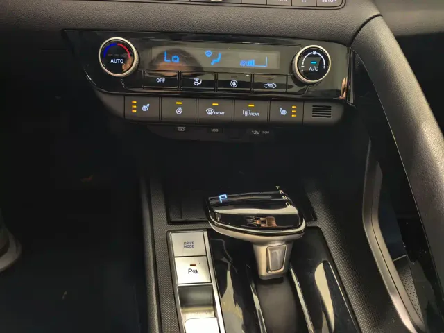 Hyundai Elantra — Фото автомобиля 9