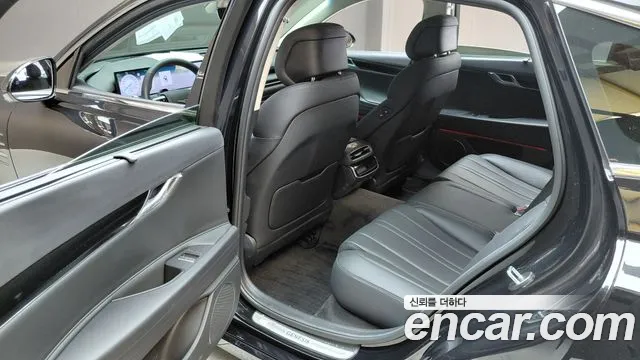 Genesis G80 RG3 — Фото автомобиля 12