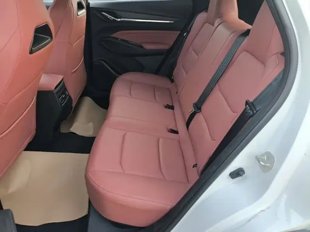 Changan X5 Plus — Фото автомобиля 16