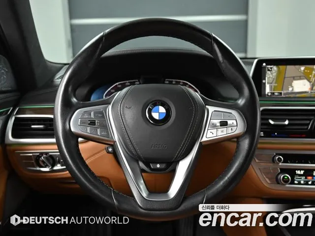 BMW 7-Series — Фото автомобиля 13