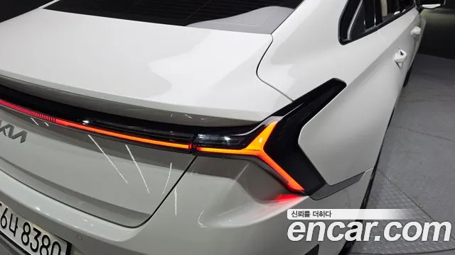 Kia K8 The New K8 2.5 Бензин 2WD — Фото автомобиля 20