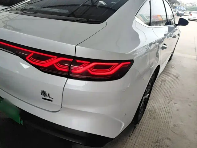 BYD Qin L — Фото автомобиля 7