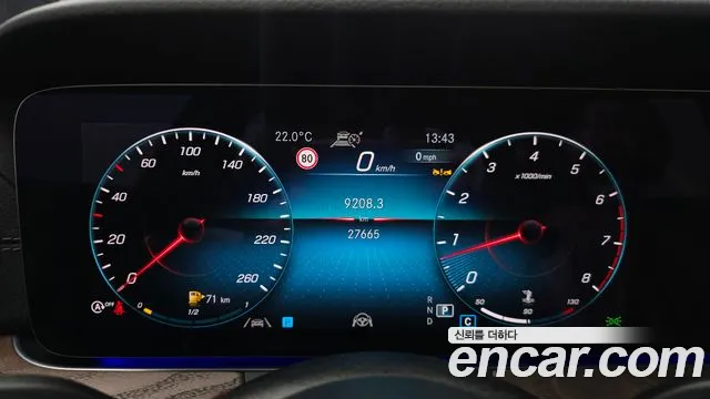 Mercedes-Benz E-Class — Фото автомобиля 7