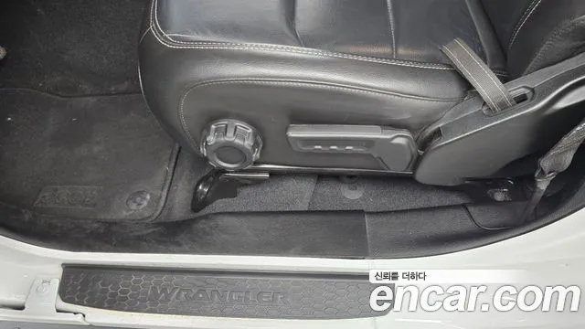 Jeep Wrangler Wrangler (JL) — Фото автомобиля 30
