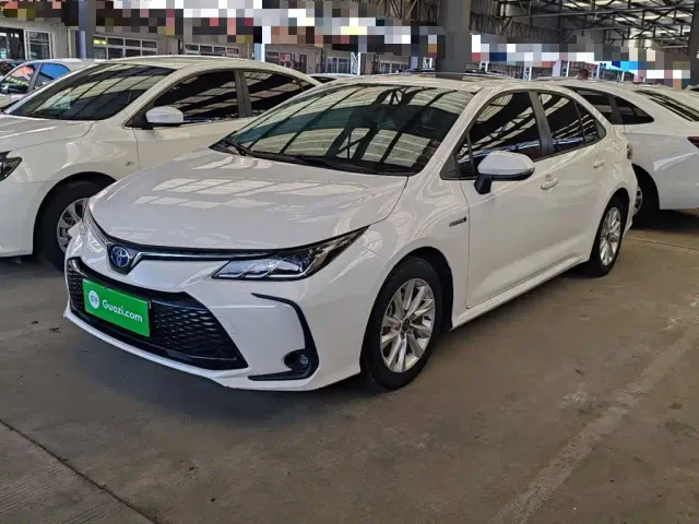 Фотография автомобиля — Toyota Corolla
