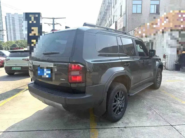 Toyota Prado — Фото автомобиля 5