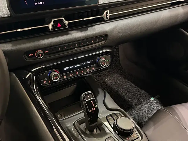 Toyota Supra — Фото автомобиля 7