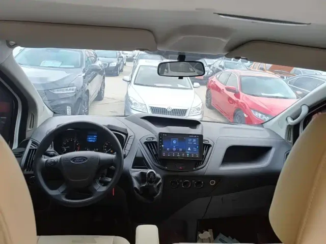 Ford Transit 2019 2.0T Gasoline Multi-Purpose Commercial Vehicle Short Wheelbase Low Roof 6-Seater China VI — Фото автомобиля 9