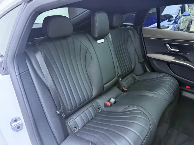 Mercedes-Benz EQS — Фото автомобиля 12