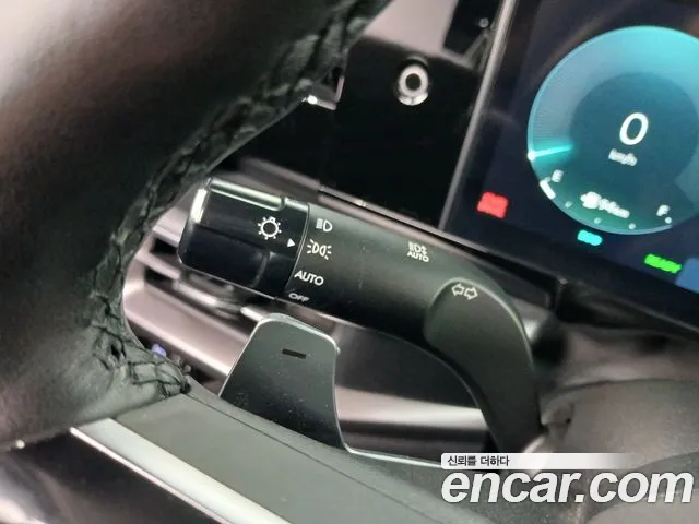 Hyundai Grandeur GN7 — Фото автомобиля 29