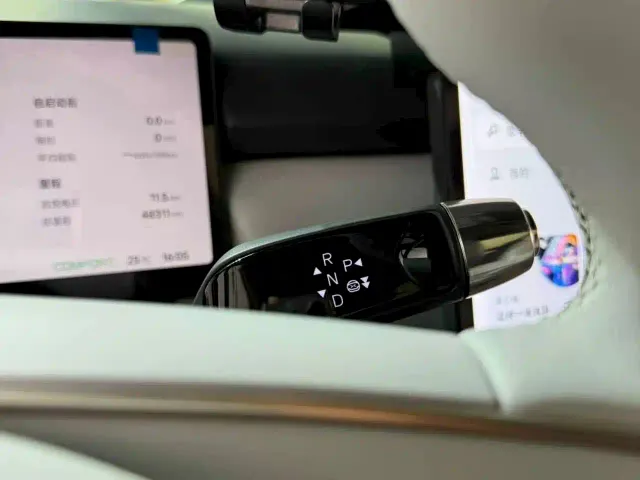 Xpeng P7+ — Фото автомобиля 12