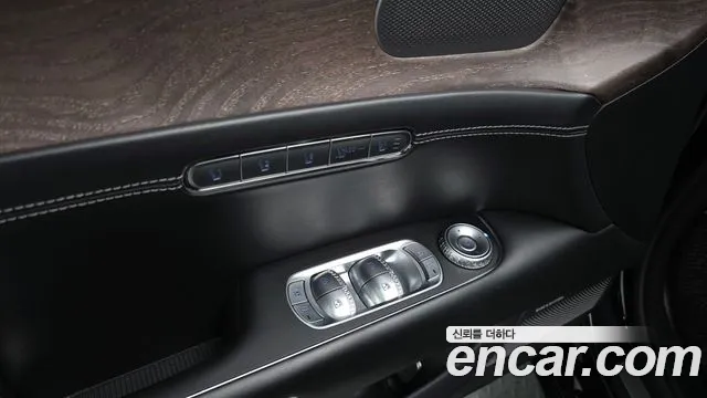 Genesis G90 Бензин 3.5 турбо AWD — Фото автомобиля 21