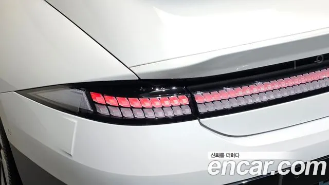Hyundai Ioniq6 — Фото автомобиля 17