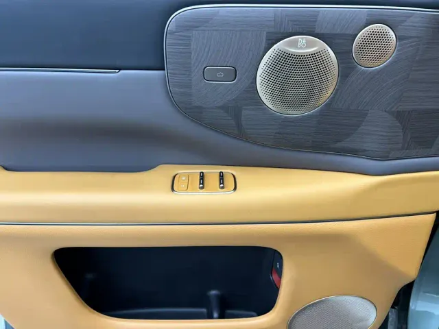 IM Motors LS8 — Фото автомобиля 15