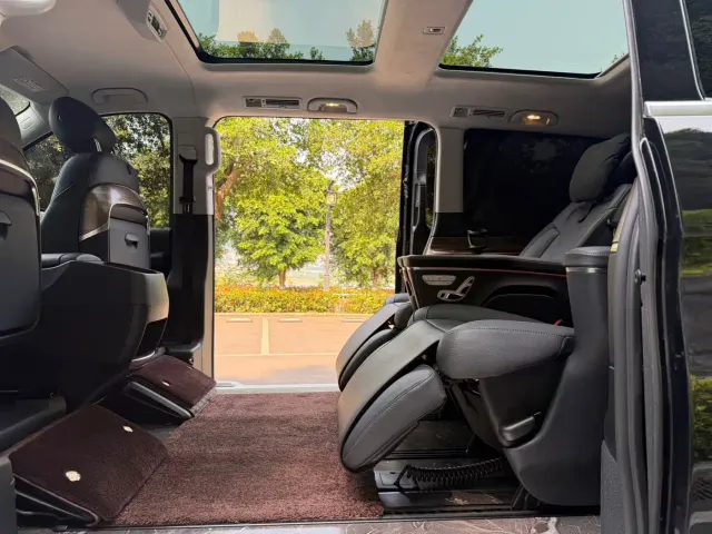Mercedes-Benz V-Class — Фото автомобиля 18