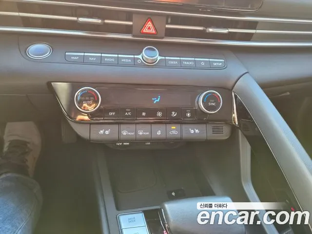 Hyundai Avante CN7 — Фото автомобиля 11
