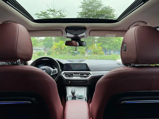 BMW 3 Series — Фото автомобиля 6