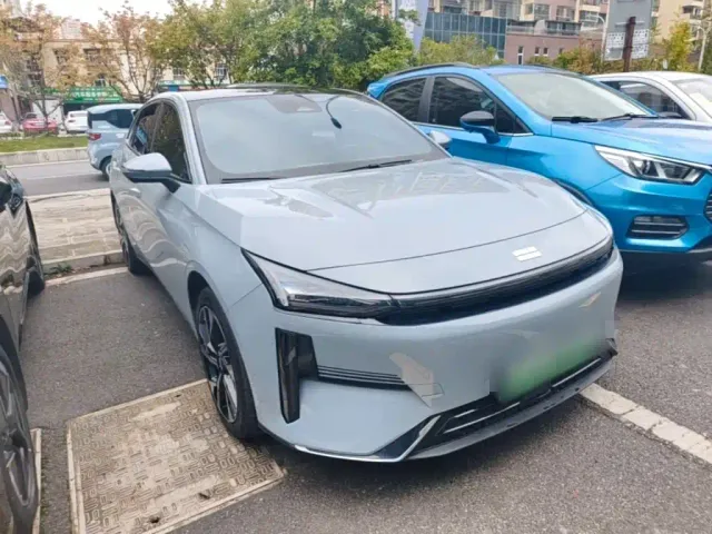 Geely Galaxy L6 — Фото автомобиля 3