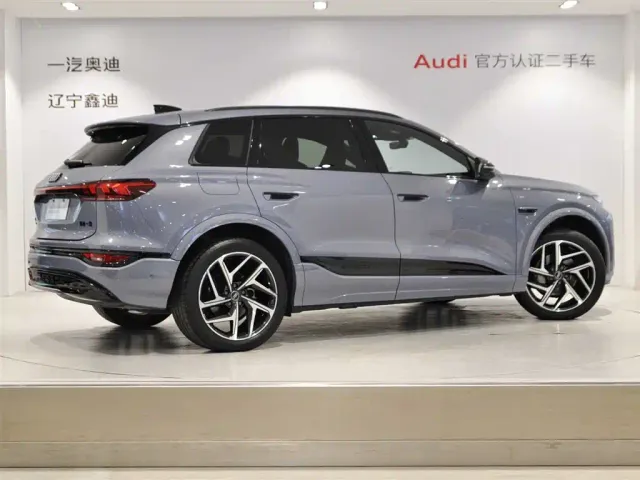 Audi Q6L e-tron — Фото автомобиля 4
