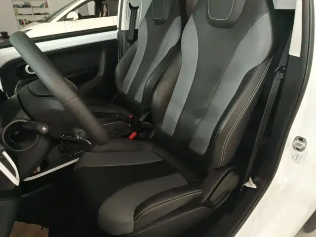 Roewe Clever — Фото автомобиля 14
