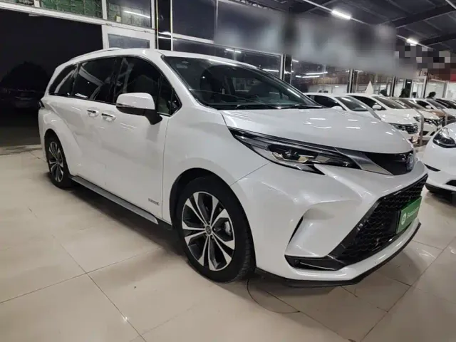 Toyota Granvia — Фото автомобиля 3