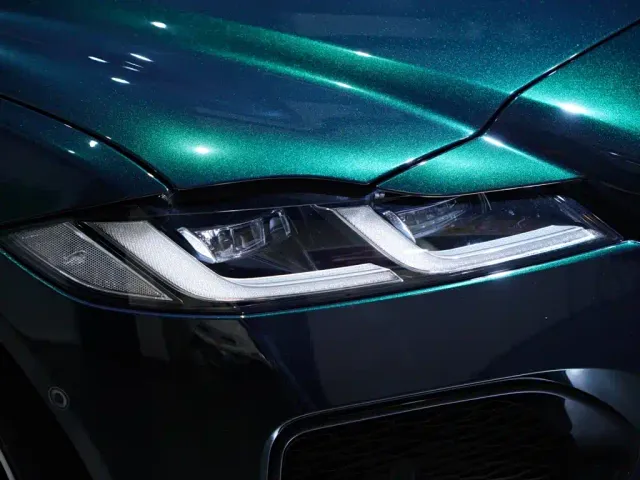 Jaguar XFL — Фото автомобиля 3