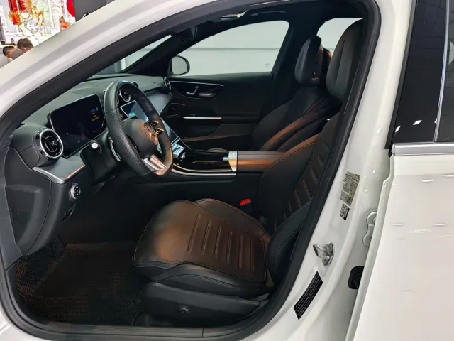 Mercedes-Benz C-Class — Фото автомобиля 11