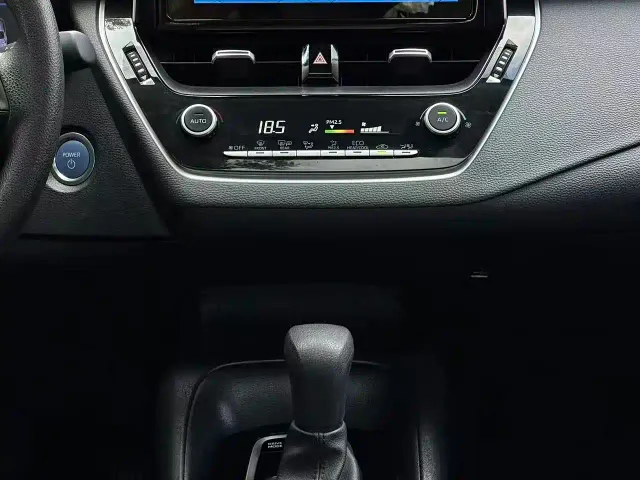 Toyota Corolla — Фото автомобиля 11