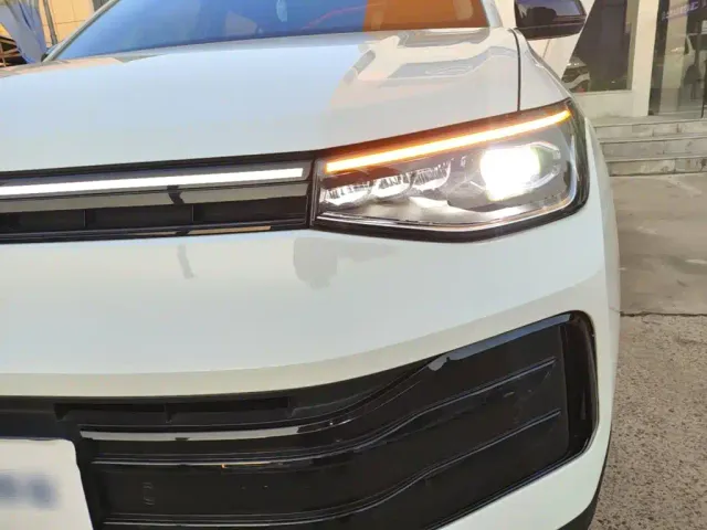 Volkswagen Tharu — Фото автомобиля 23