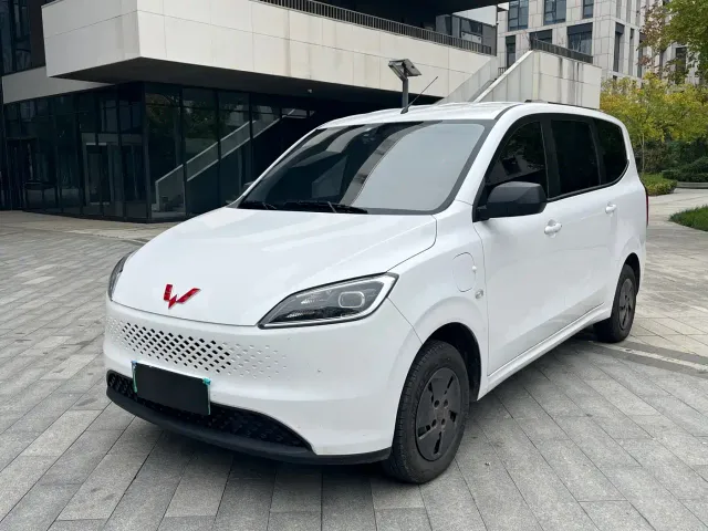 Фотография автомобиля — Wuling Hongguang