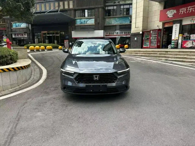 Honda Accord — Фото автомобиля 3