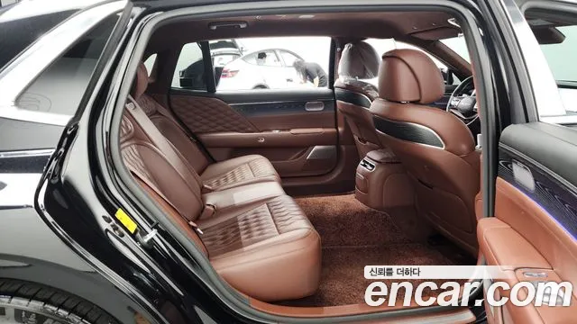 Genesis G90 Бензин 3.5 Turbo e-S/C AWD LWB — Фото автомобиля 12