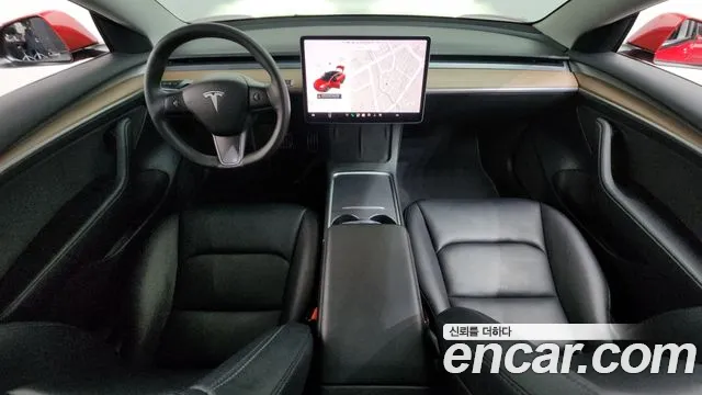 Tesla Model 3 — Фото автомобиля 7