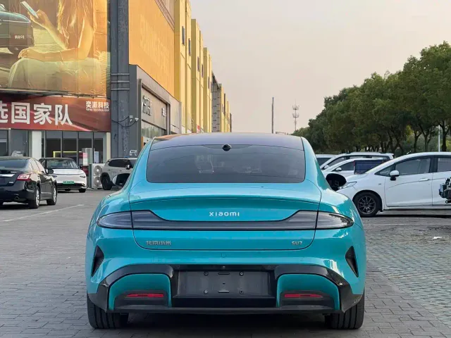 Xiaomi SU7 — Фото автомобиля 3