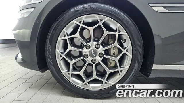 Genesis G80 RG3 — Фото автомобиля 5